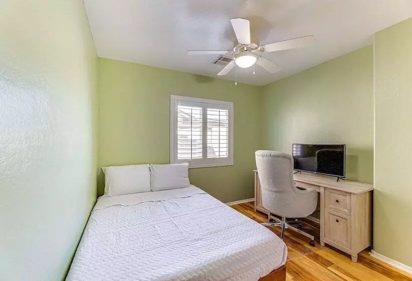 Sunny San Tan Valley Home W/ Backyard Oasis!