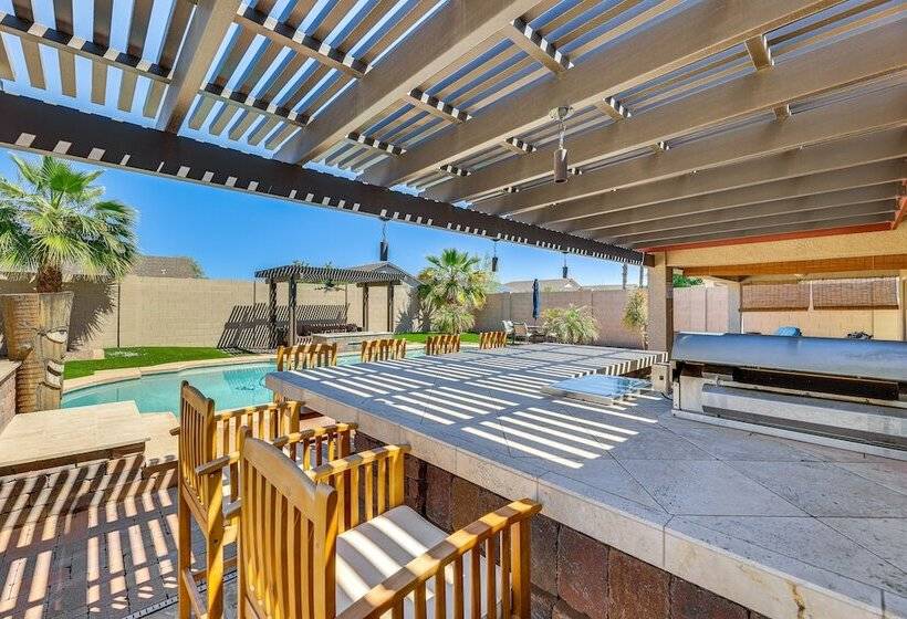 Sunny San Tan Valley Home W/ Backyard Oasis!