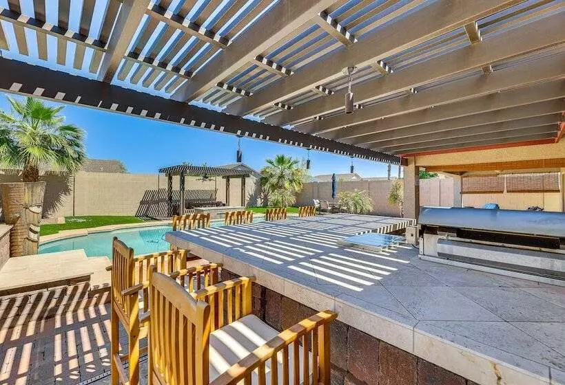 Sunny San Tan Valley Home W/ Backyard Oasis!