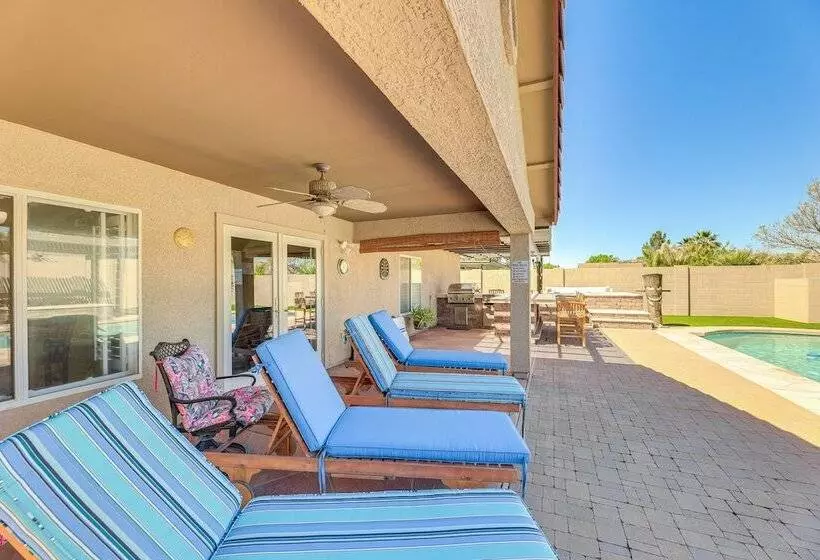 Sunny San Tan Valley Home W/ Backyard Oasis!