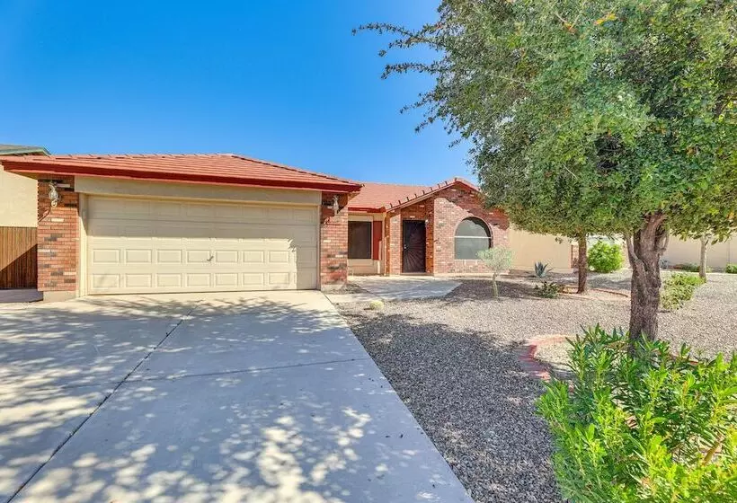 Sunny San Tan Valley Home W/ Backyard Oasis!