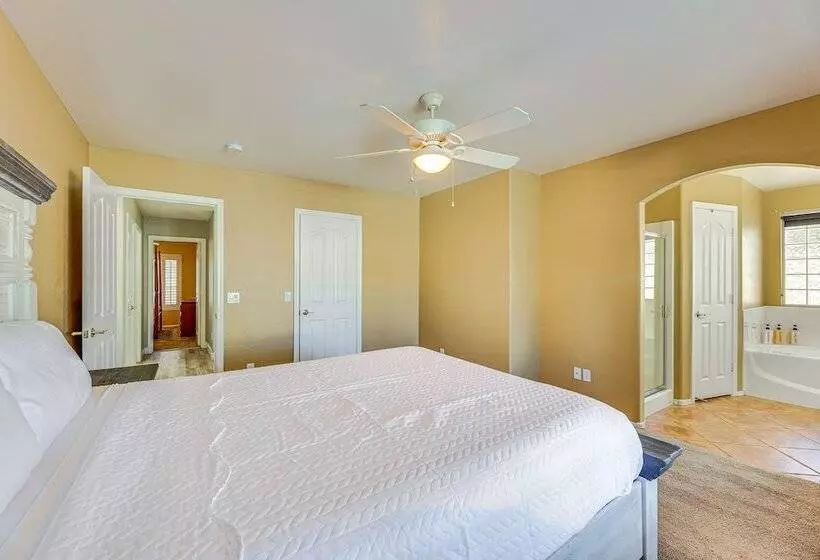 Sunny San Tan Valley Home W/ Backyard Oasis!