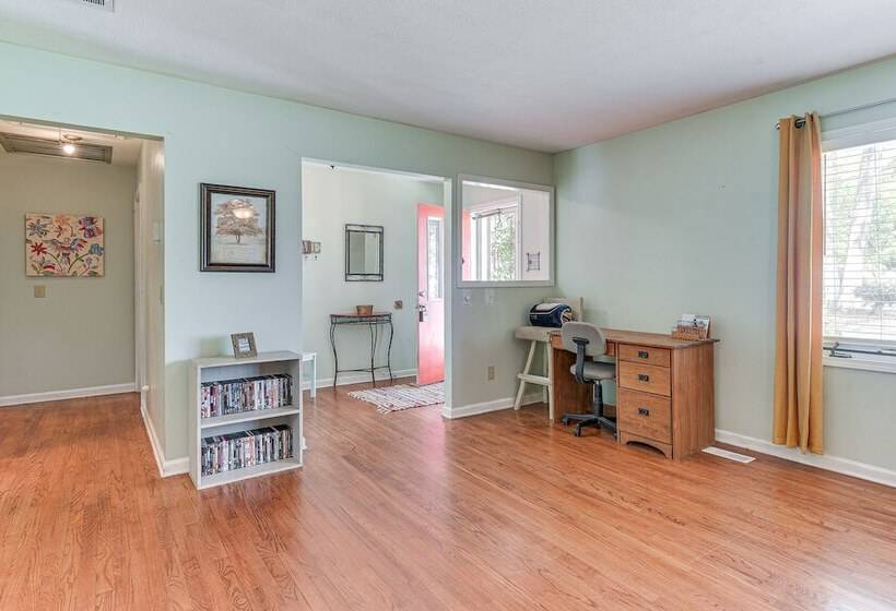 Near Golf & Marina: Sunset Beach Getaway!