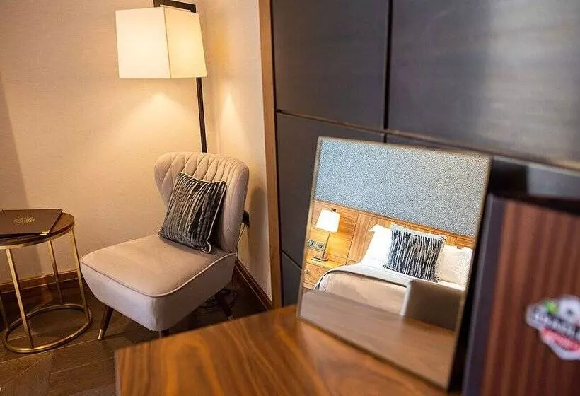 The Hotel At Mill Farm