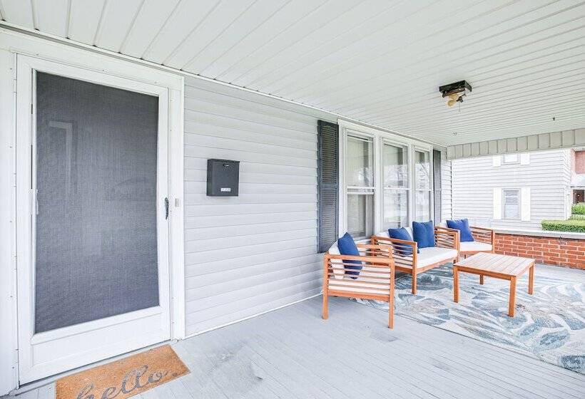 Warm, Bright Upper Sandusky Home: Walk To Downtown