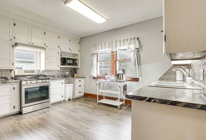 Warm, Bright Upper Sandusky Home: Walk To Downtown