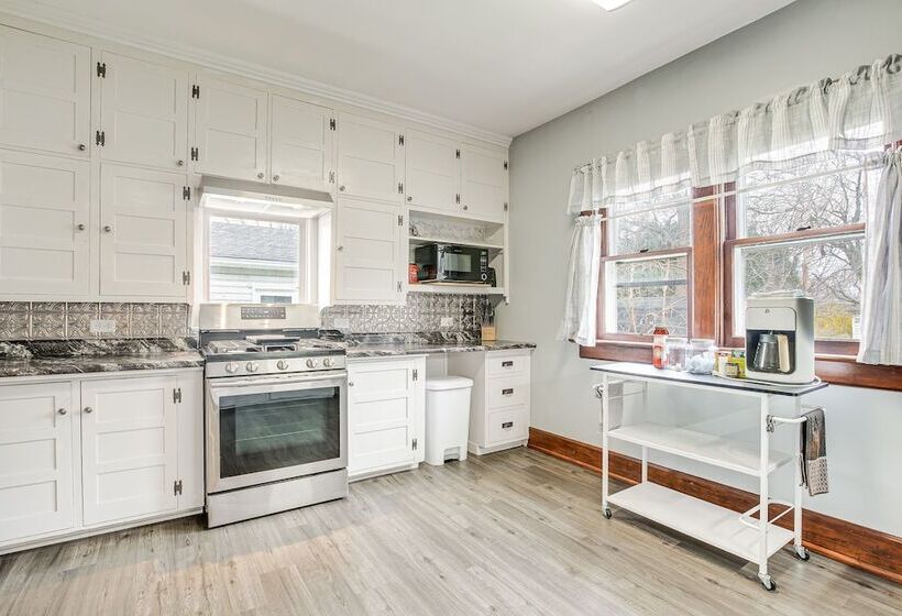 Warm, Bright Upper Sandusky Home: Walk To Downtown