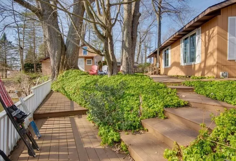 Waterfront Cottage   Dock & Chautauqua Lake Access