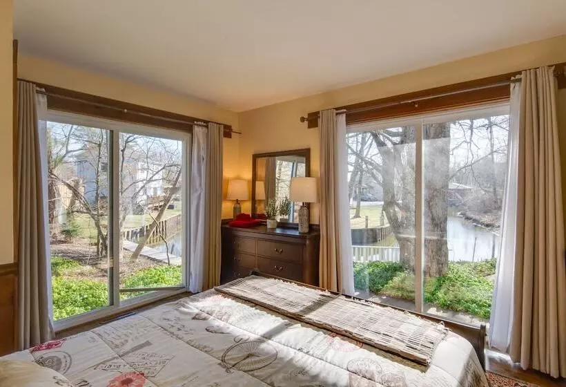 Waterfront Cottage   Dock & Chautauqua Lake Access