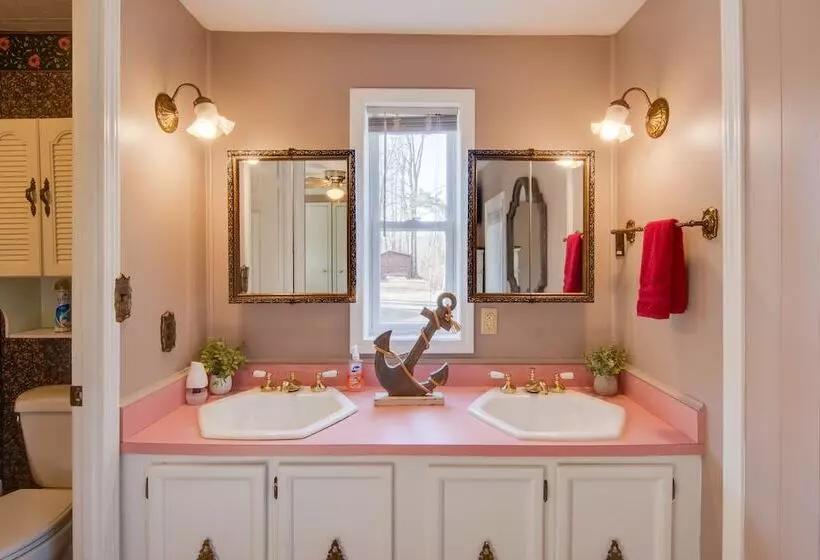 Waterfront Cottage   Dock & Chautauqua Lake Access