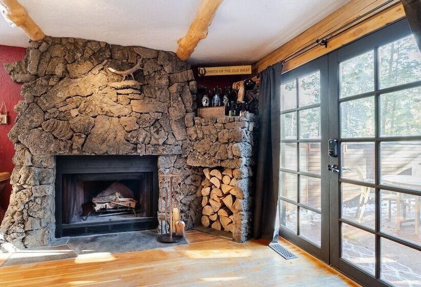 Base Camp By Avantstay Magical Cabin W/ Sauna, Hot Tub & Close To Snow & Golf