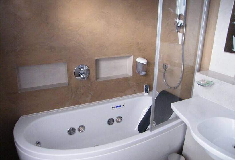 Citotel Saint Pierre