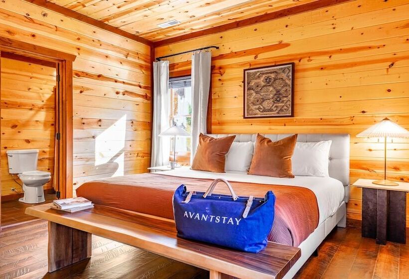 Daybreak By Avantstay Sleeps 18 Cabin + Pool/spa