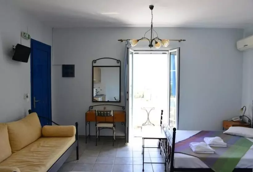 هتل Agnadi Blue Apartments