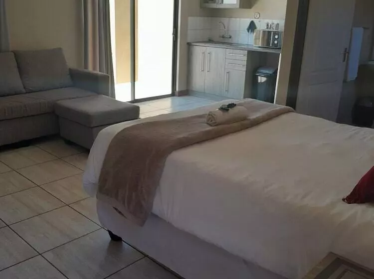 هتل High Breeze Lodge