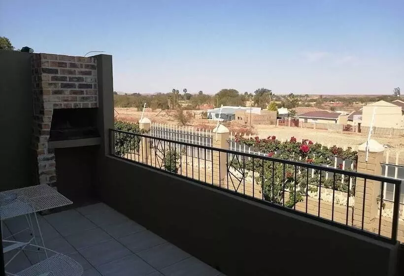 هتل High Breeze Lodge