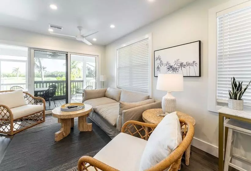 Paradise Point By Avantstay Golf Course Living