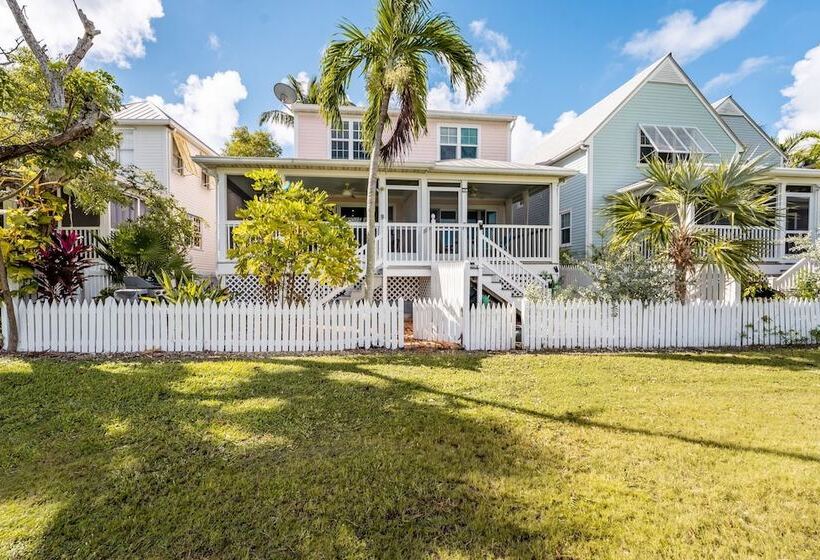 Paradise Point By Avantstay Golf Course Living