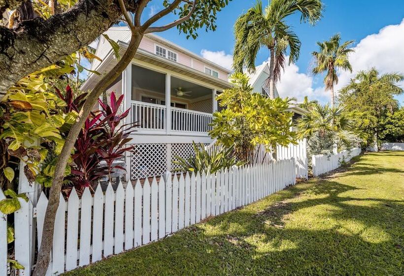 Paradise Point By Avantstay Golf Course Living