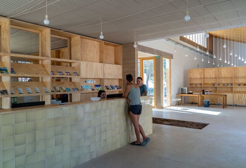 استراحتگاه Alfacs Village