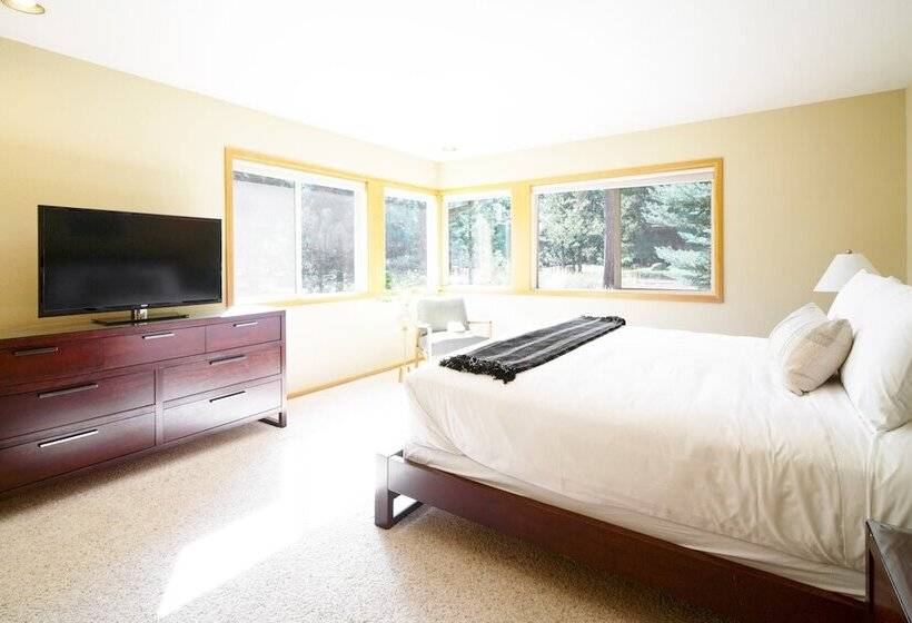 Sage Blush By Avantstay Upgraded 4 Bdr/chefs Kitchen/ A/c/hot Tub!