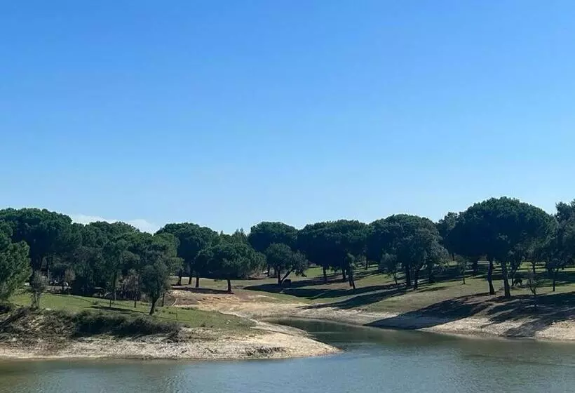 ペンション Monte Do Lago, Pegões