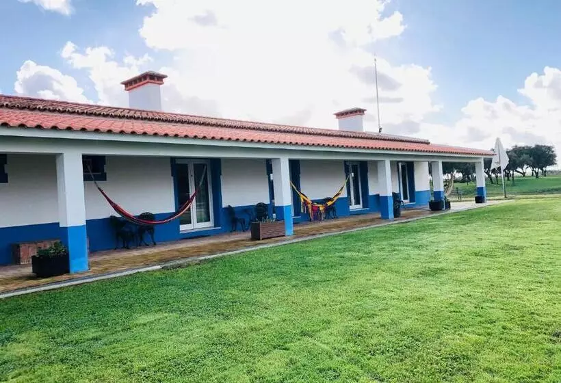 ペンション Monte Do Lago, Pegões