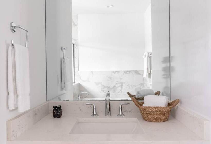 Faith By Avantstay Stylish 4br Condo In Heart Of Nashville