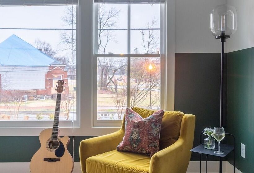 Faith By Avantstay Stylish 4br Condo In Heart Of Nashville