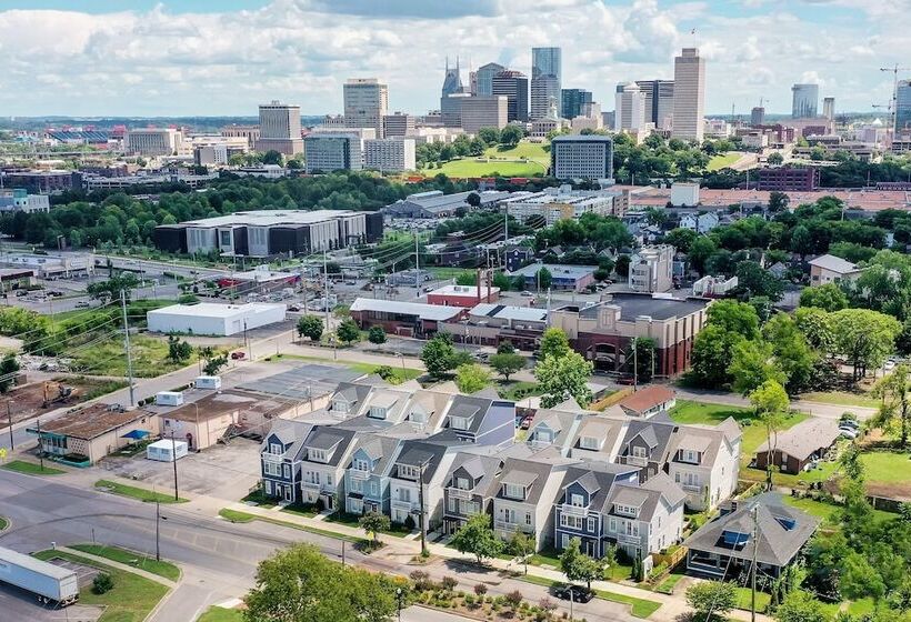 Faith By Avantstay Stylish 4br Condo In Heart Of Nashville