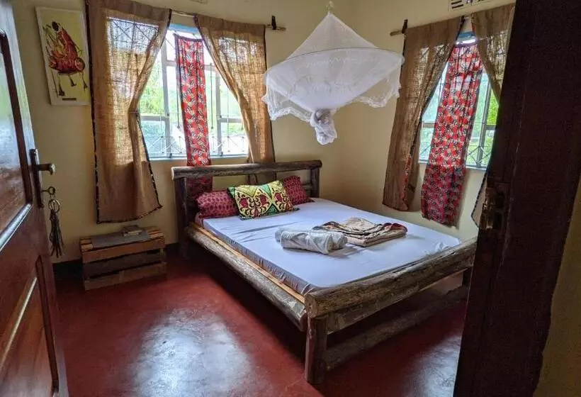 Backyard Hostel