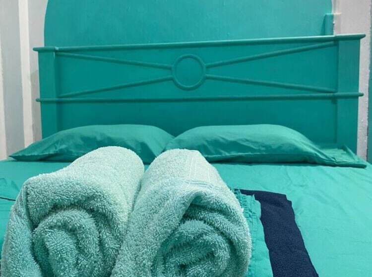 تختخواب و صبحانه Acuarela Hostal