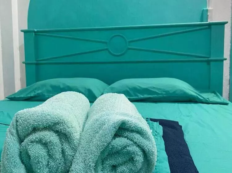Aamiaismajoitus (B&B) Acuarela Hostal