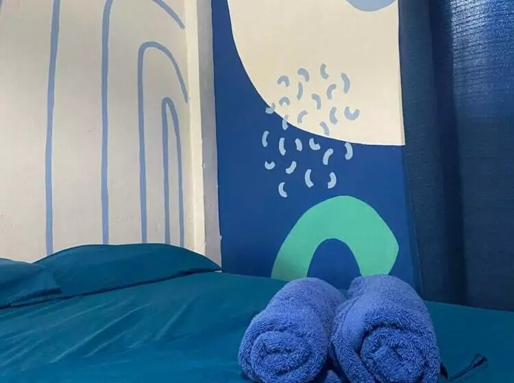 Aamiaismajoitus (B&B) Acuarela Hostal