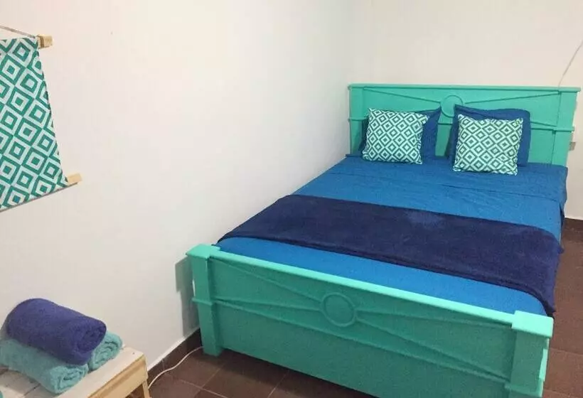 Aamiaismajoitus (B&B) Acuarela Hostal
