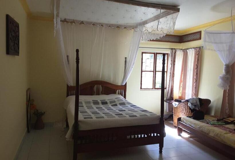 تختخواب و صبحانه Brownstone Country Home