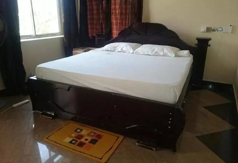 تختخواب و صبحانه Itetemia Royal Inn