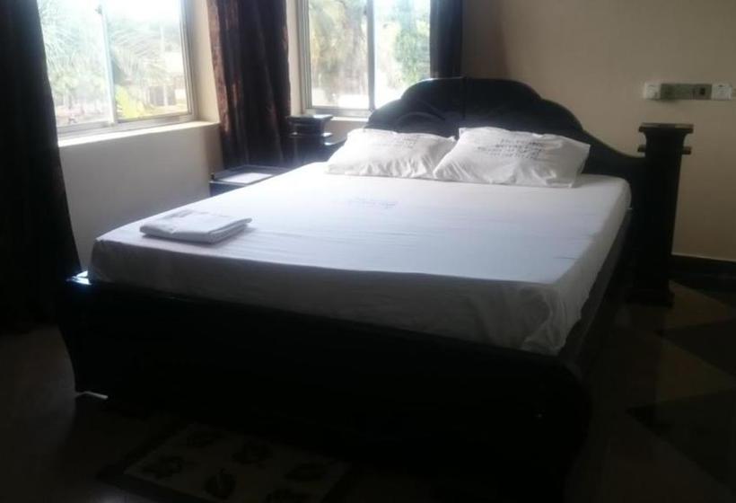 تختخواب و صبحانه Itetemia Royal Inn