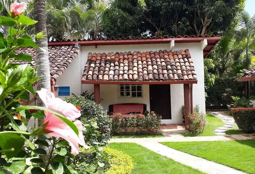 Aamiaismajoitus (B&B) Villa Botero By Casa Mojito