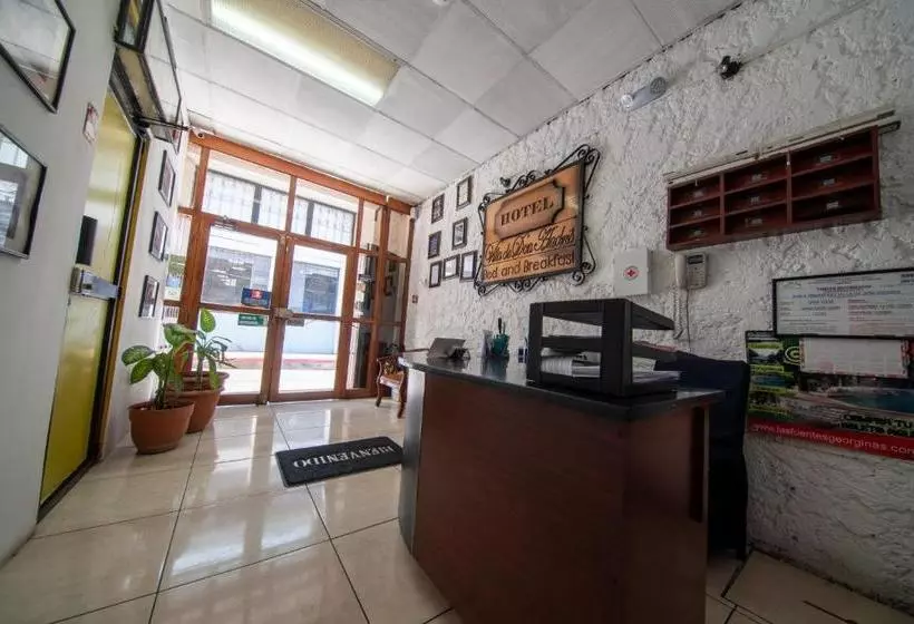 هتل Villa De Don Andrés