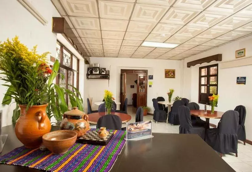 هتل Villa De Don Andrés