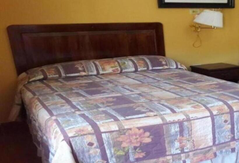 هتل Brisas De Copan