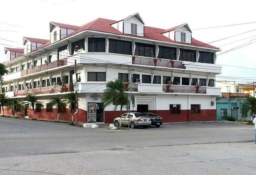 هتل Casa Flores De Tikal
