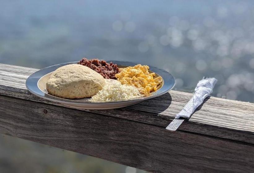 هتل Coral View Beach Resort