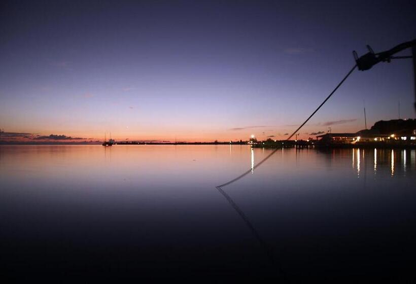 هتل Coral View Beach Resort