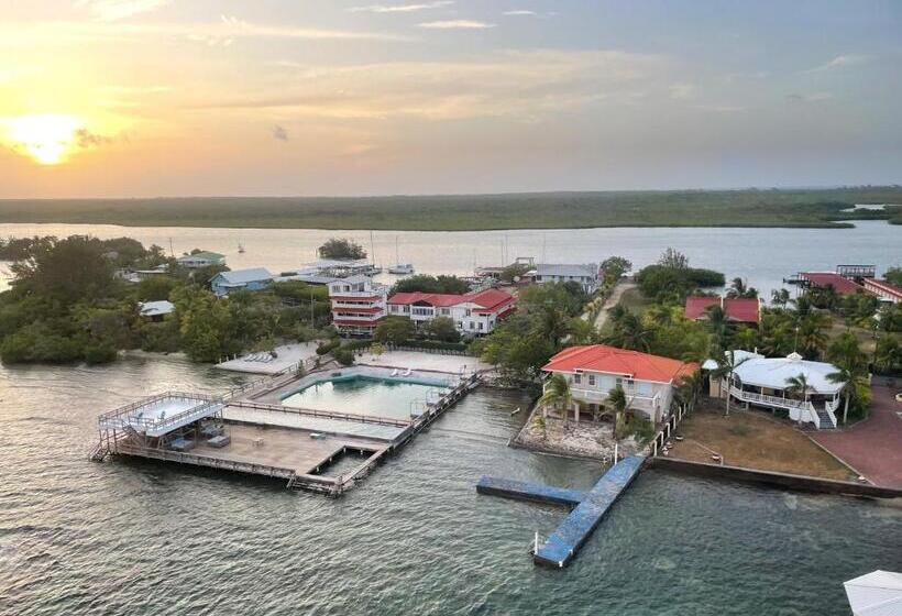 هتل Coral View Beach Resort