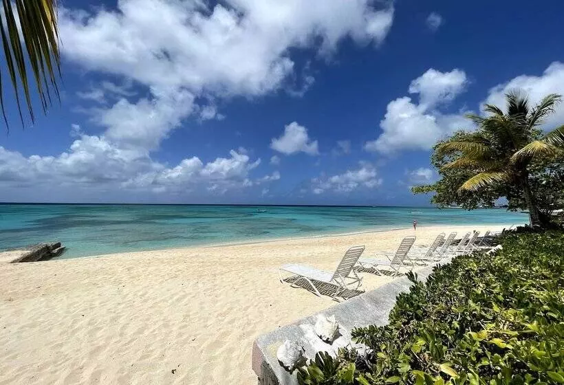 هتل Osprey Beach