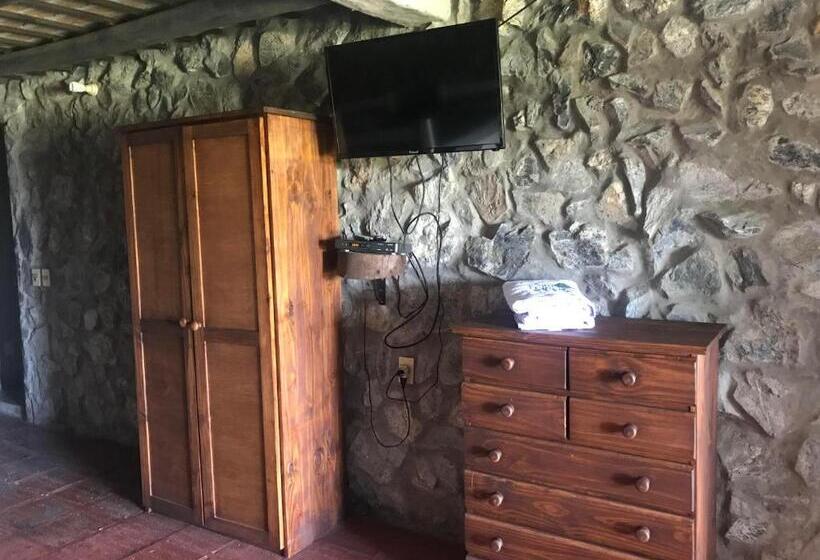 فندق San Francisco De Las Sierras