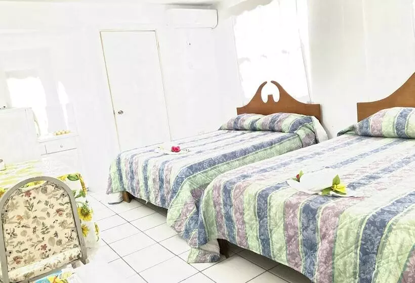 هتل Stephanie S Apartments Ltd
