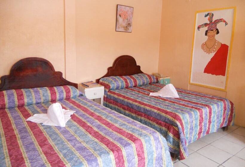 هتل Stephanie S Apartments Ltd